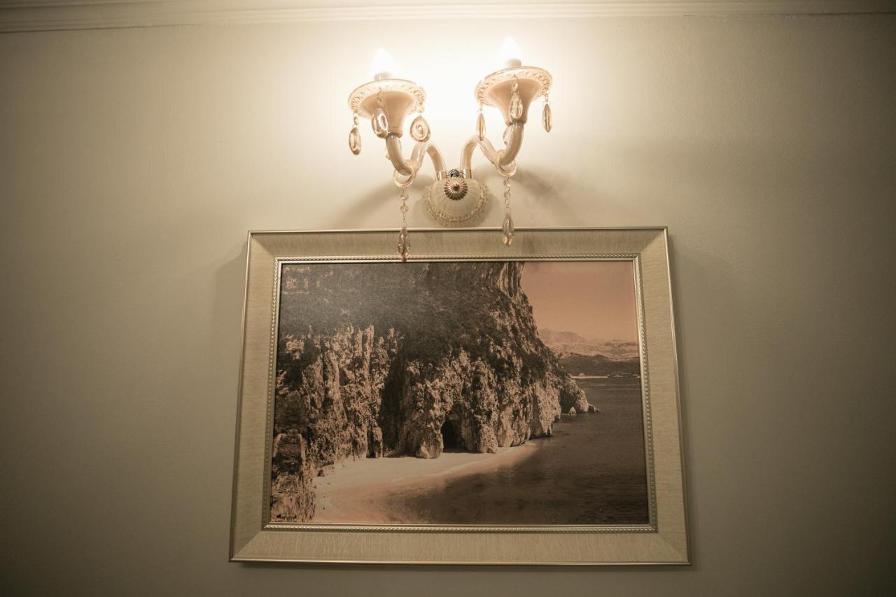 Hotel Lotus Tirana Bagian luar foto
