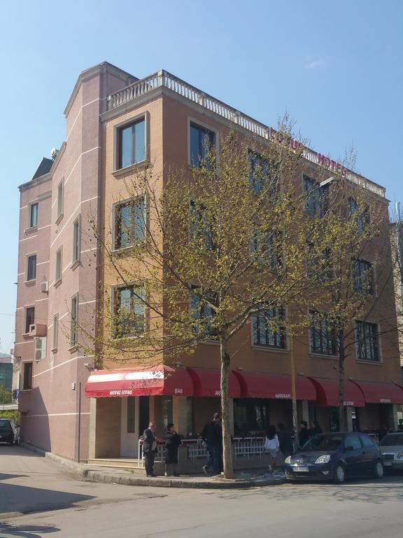 Hotel Lotus Tirana Bagian luar foto